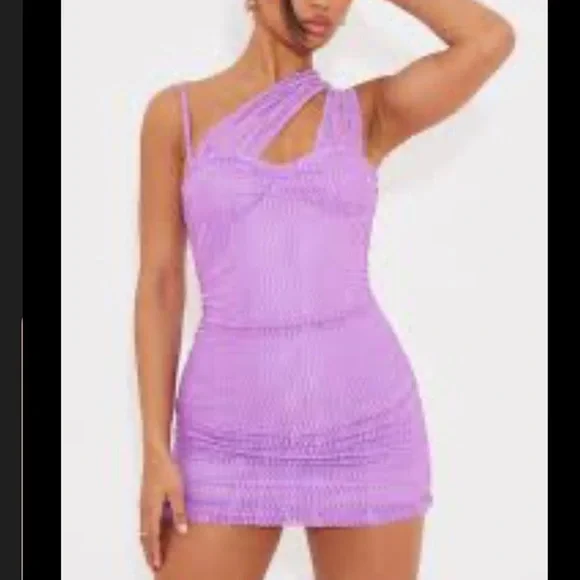 PrettyLittleThing Lilac Textured cocktail party Dress size 6 - Picture 6 of 6